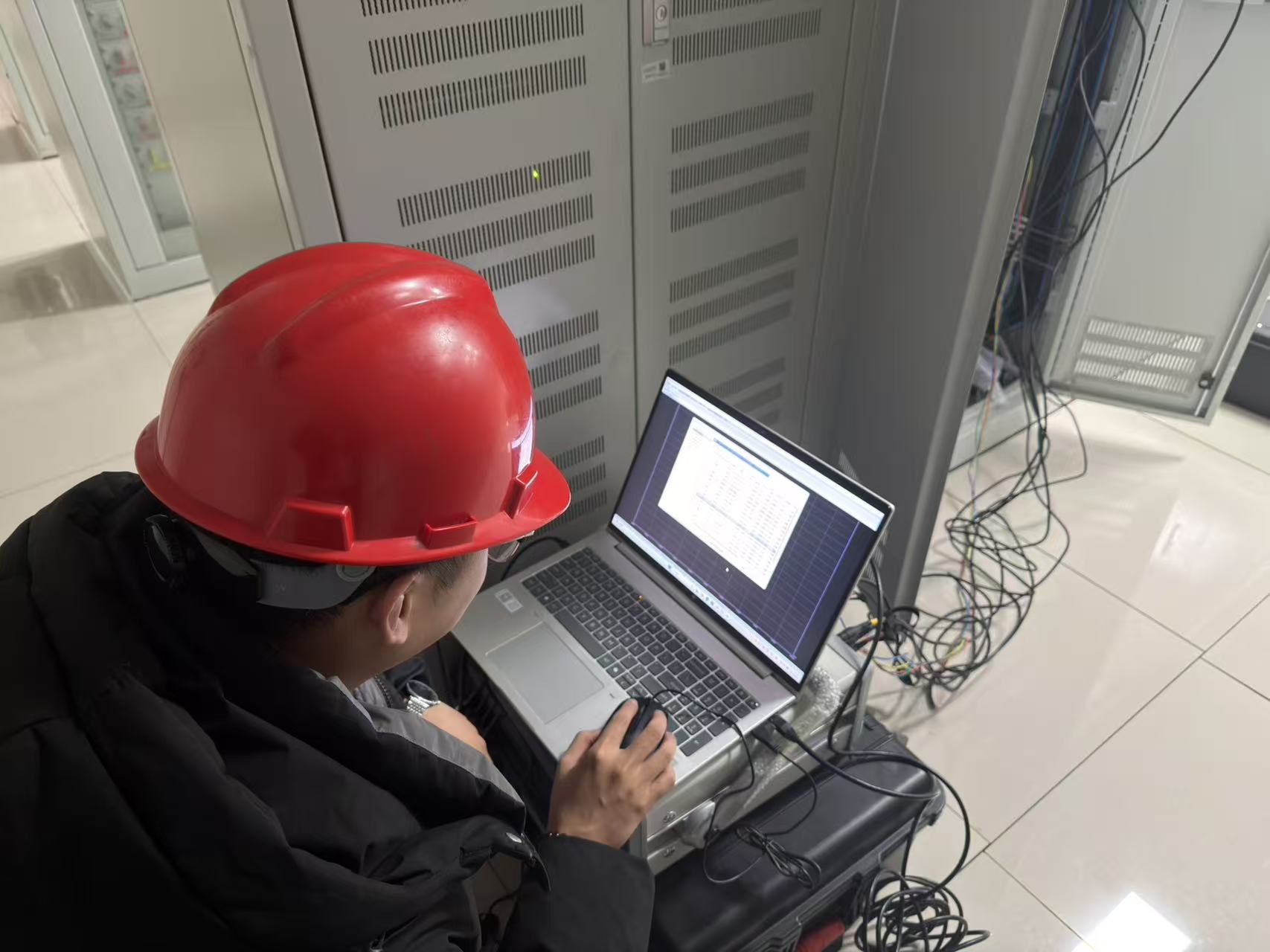 <strong>伊能众诚 | 新能源场站涉网试验--有功无功功率控制能力</strong>